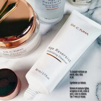 Limpiador Exfoliante Age Reversist Dr. C. Tuna